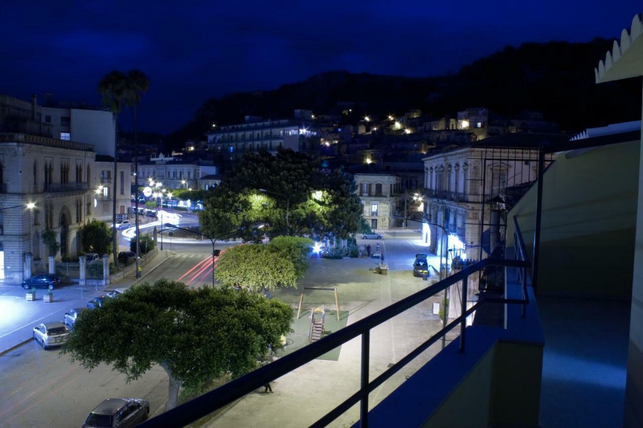 Casa Madonna Delle Grazie Apartment Модика Екстериор снимка